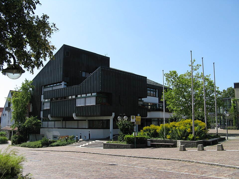 Wintergarten-Fachbetriebe in Pliezhausen: Rathaus