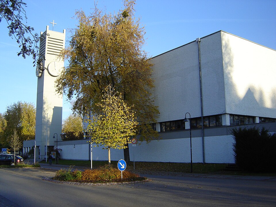 Wintergarten-Fachbetriebe in Puchheim: St Josef Kirche Bahnhof – Foto: Buachamer Wintergarten-Fachbetriebe in Puchheim: St Josef Kirche Bahnhof