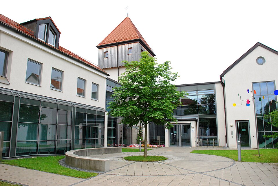 Wintergarten-Fachbetriebe in Putzbrunn: Rathaus – Foto: Rudolph Buch Wintergarten-Fachbetriebe in Putzbrunn: Rathaus