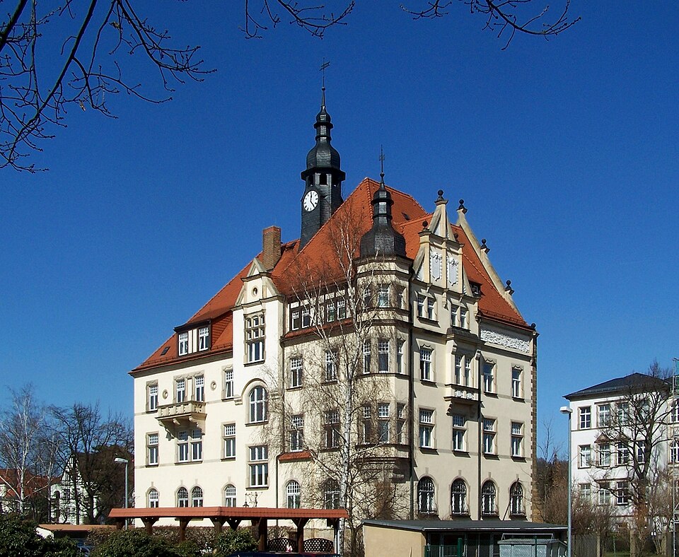 Wintergarten-Fachbetriebe in Radebeul: Rathaus – Foto: X-Weinzar Wintergarten-Fachbetriebe in Radebeul: Rathaus