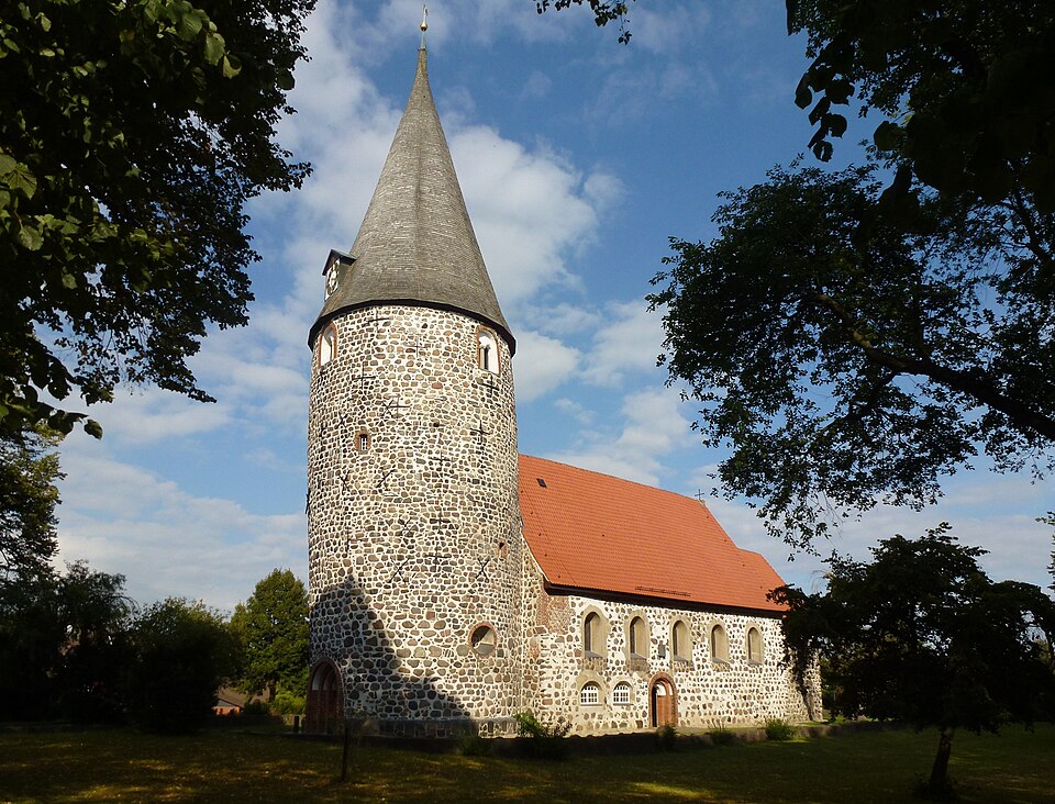 Wintergarten-Fachbetriebe in Ratekau: Vicelinkirche – Foto: Holger.Ellgaard Wintergarten-Fachbetriebe in Ratekau: Vicelinkirche