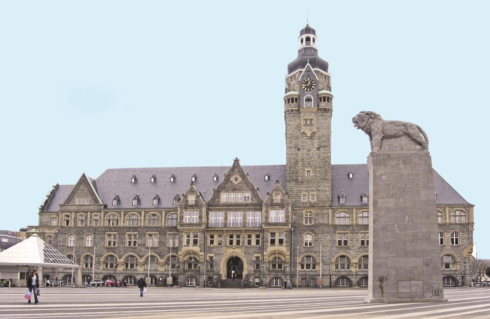 Wintergarten-Fachbetriebe in Remscheid: Rathaus