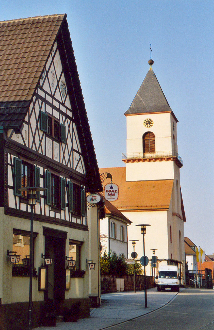 Wintergarten-Fachbetriebe in Renchen: Renchens Weinbrenner-Kirche – Foto: S. Finner at German Wikipedia Wintergarten-Fachbetriebe in Renchen: Renchens Weinbrenner-Kirche