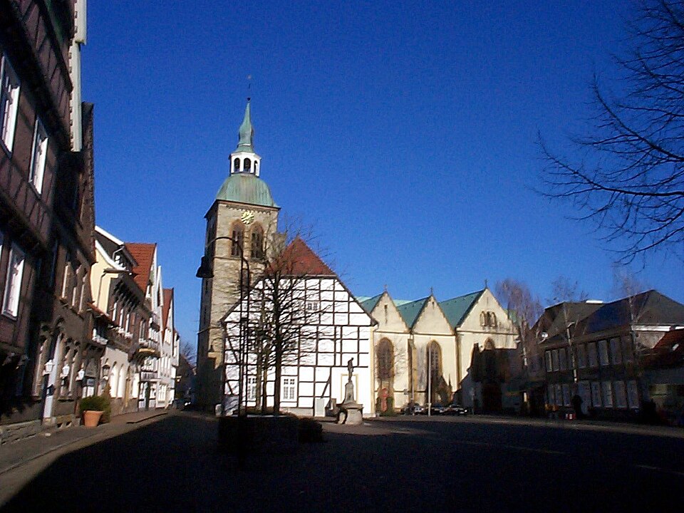 Wintergarten-Fachbetriebe in Rheda-Wiedenbrück: Marktplatz – Foto: Wikimedia-Autor Wintergarten-Fachbetriebe in Rheda-Wiedenbrück: Marktplatz