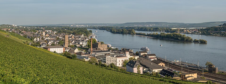 Wintergarten-Fachbetriebe in Rüdesheim am Rhein: Stadtansicht – Foto: DXR Wintergarten-Fachbetriebe in Rüdesheim am Rhein: Stadtansicht