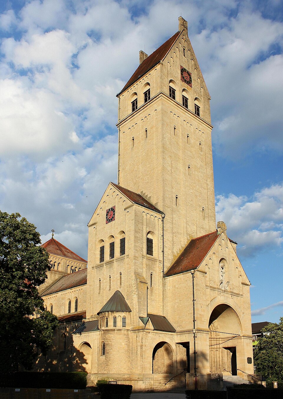 Wintergarten-Fachbetriebe in Singen (Hohentwiel): Herz-Jesu-Kirche – Foto: Luca-bs Wintergarten-Fachbetriebe in Singen (Hohentwiel): Herz-Jesu-Kirche