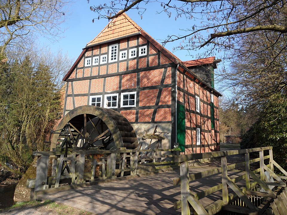 Wintergarten-Fachbetriebe in Sottrum: Wassermühle – Foto: Wusel007 Wintergarten-Fachbetriebe in Sottrum: Wassermühle