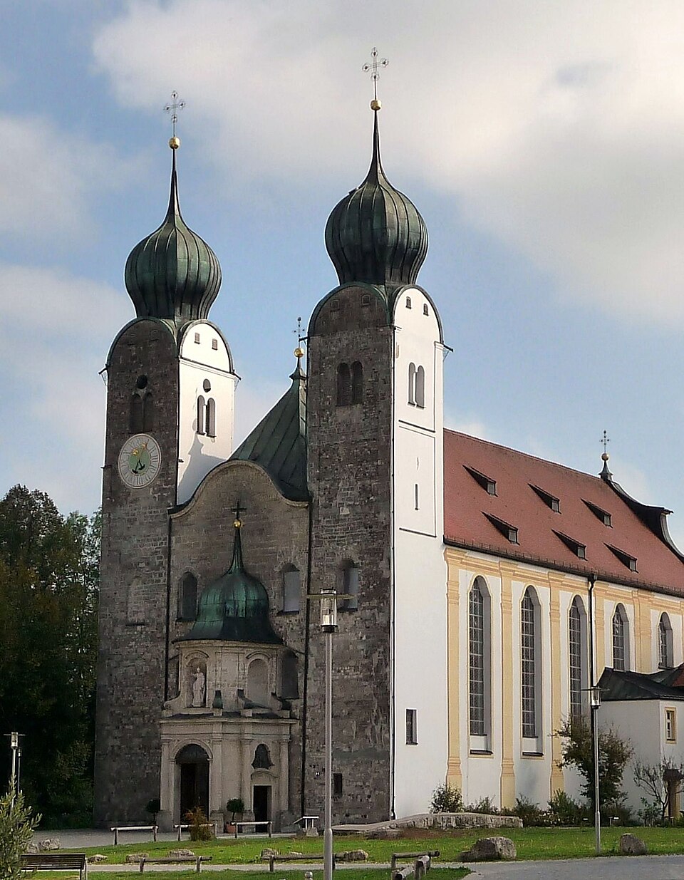 Wintergarten-Fachbetriebe in Trostberg an der Alz: Klosterkirche St. Margarethen, Kloster
