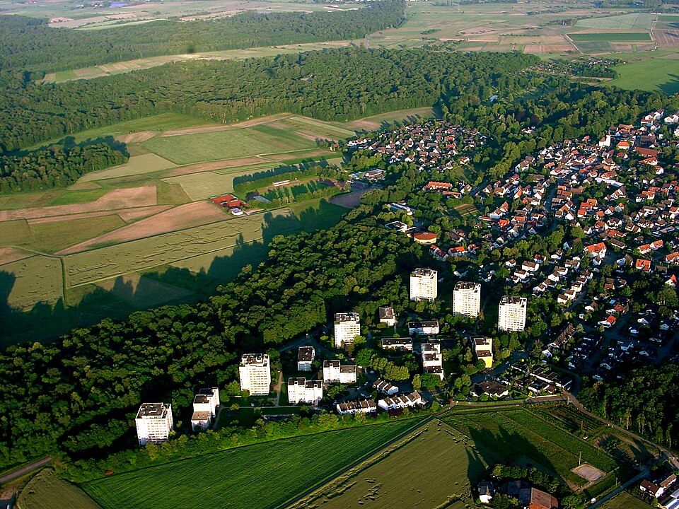 Wintergarten-Fachbetriebe in Umkirch: Stadtansicht – Foto: Norbert Blau – Weitere Luftbilder von Umkirch Wintergarten-Fachbetriebe in Umkirch: Stadtansicht