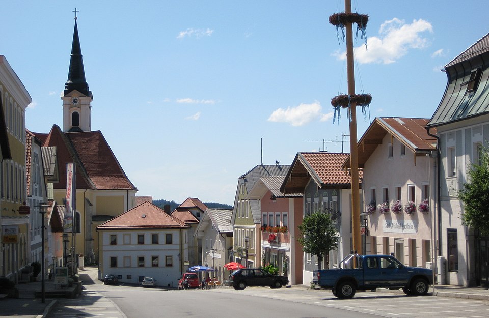 Wintergarten-Fachbetriebe in Untergriesbach: Marktplatz – Foto: Aconcagua Wintergarten-Fachbetriebe in Untergriesbach: Marktplatz