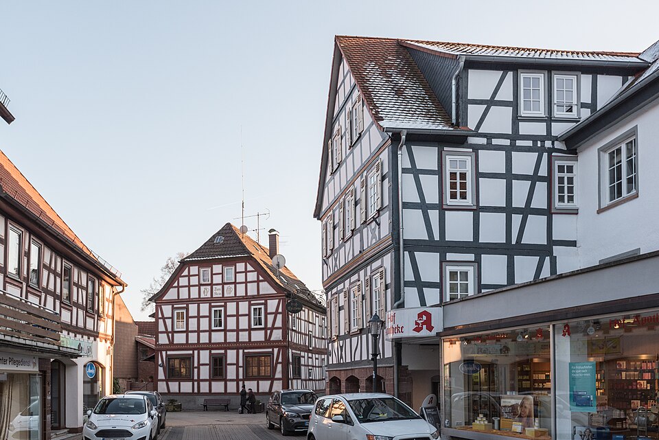 Wintergarten-Fachbetriebe in Wächtersbach: Bachstraße – Foto: Tilman2007 Wintergarten-Fachbetriebe in Wächtersbach: Bachstraße