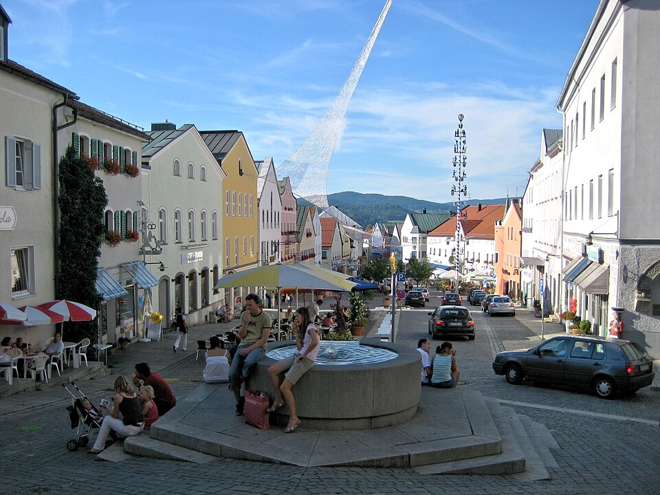 Wintergarten-Fachbetriebe in Waldkirchen: Marktplatz – Foto: Aconcagua Wintergarten-Fachbetriebe in Waldkirchen: Marktplatz