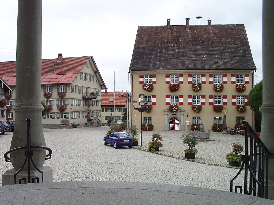 Wintergarten-Fachbetriebe in Weiler-Simmerberg: Allgaeu Rathaus – Foto: Simon Brixel Wbrix Wintergarten-Fachbetriebe in Weiler-Simmerberg: Allgaeu Rathaus