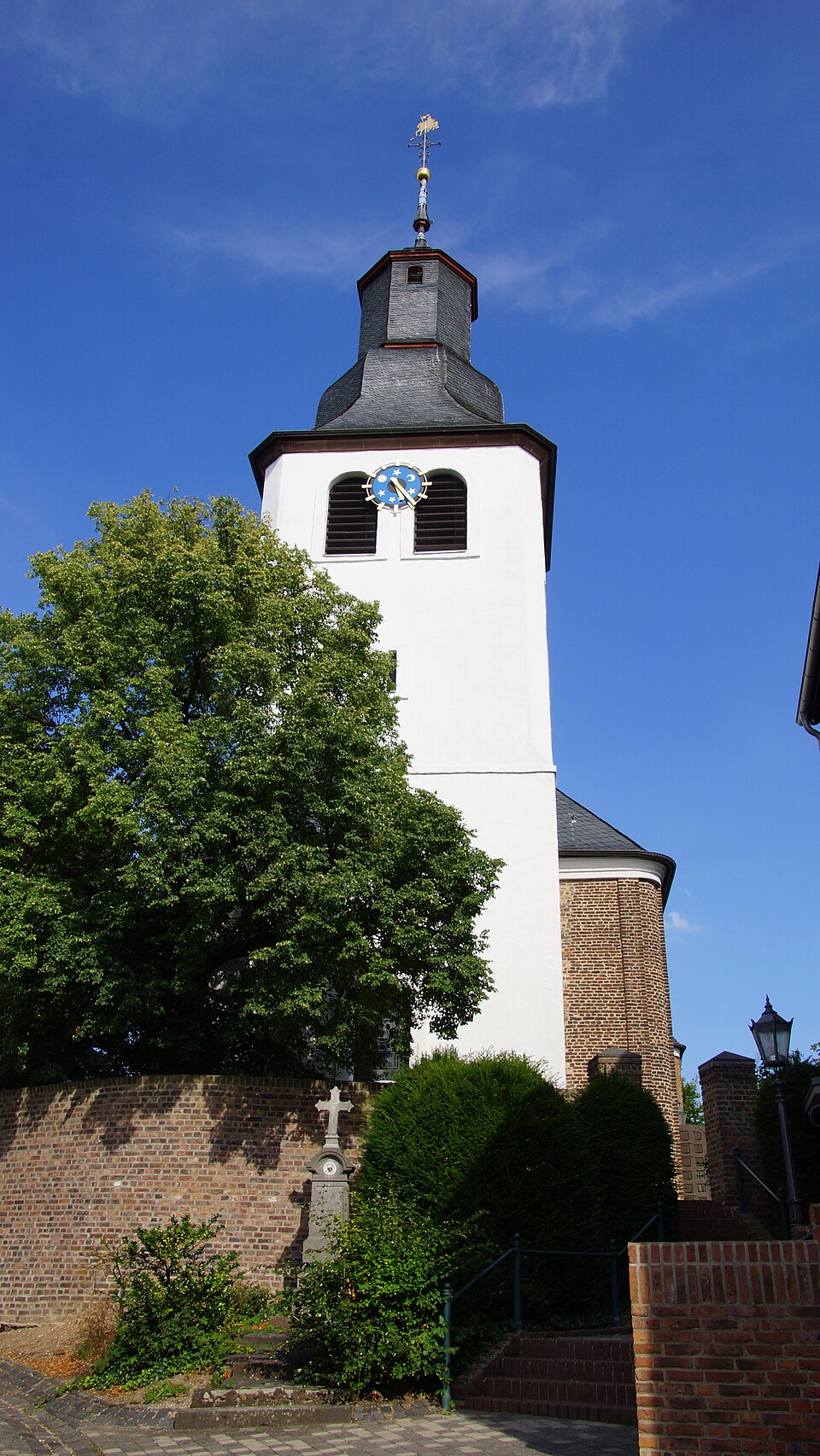 Wintergarten-Fachbetriebe in Weilerswist: Pfarrkirche – Foto: Tohma Wintergarten-Fachbetriebe in Weilerswist: Pfarrkirche