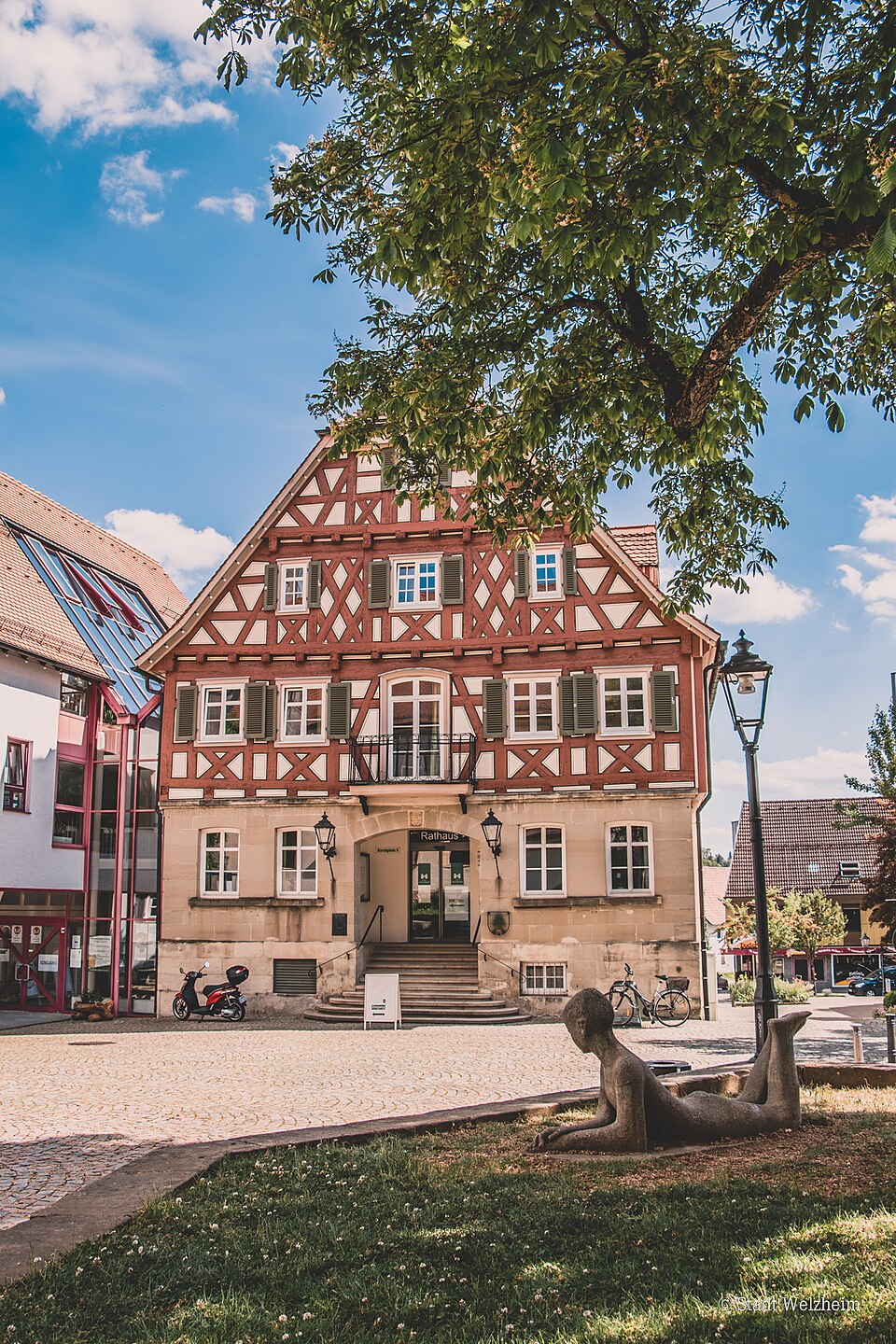 Wintergarten-Fachbetriebe in Welzheim: Welzheimer Rathaus