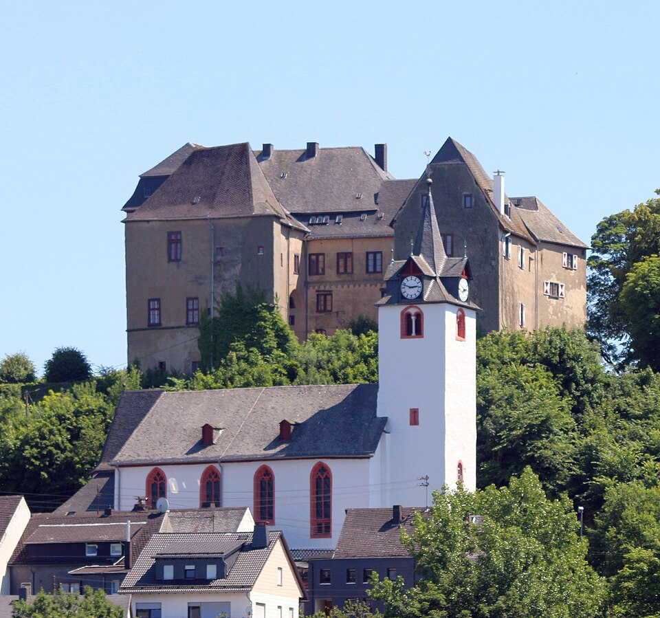 Wintergarten-Fachbetriebe in Westerburg: Schloss Kirche und Altstadt – Foto: Oliver Abels Wintergarten-Fachbetriebe in Westerburg: Schloss Kirche und Altstadt