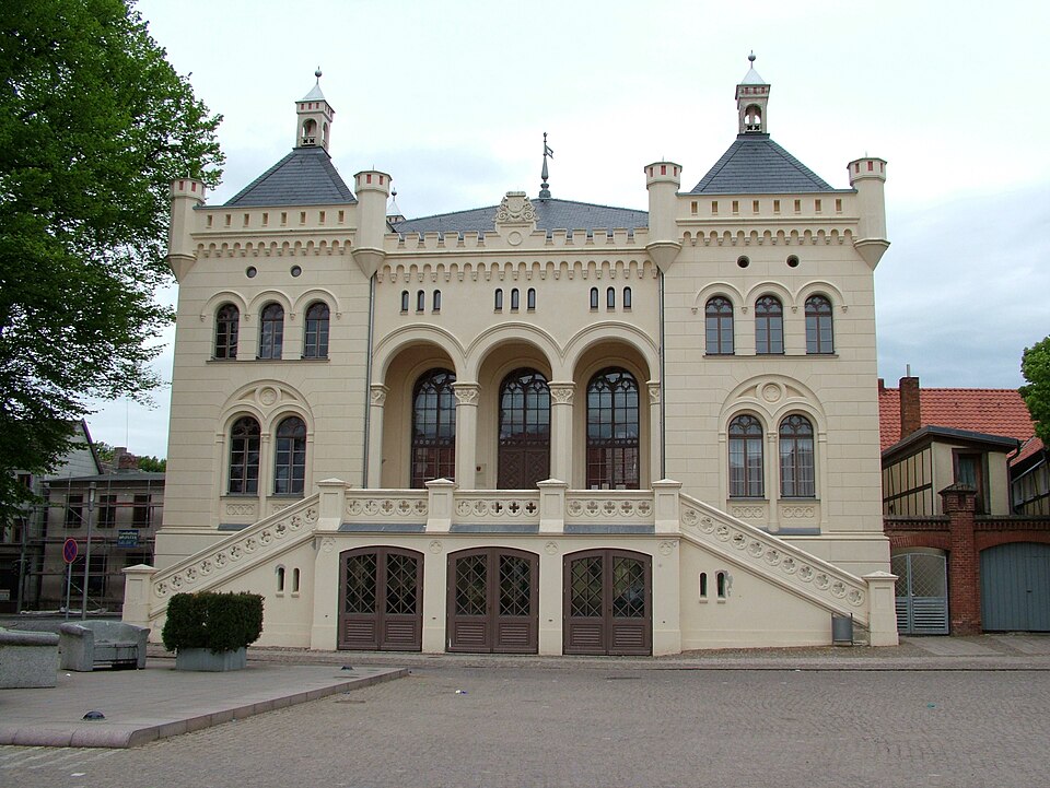 Wintergarten-Fachbetriebe in Wittenburg: Rathaus