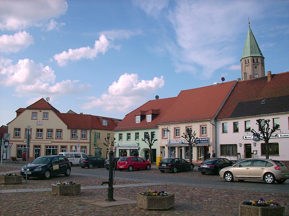 Wintergarten-Fachbetriebe in Wittichenau: Markt – Foto: SeptemberWoman Wintergarten-Fachbetriebe in Wittichenau: Markt