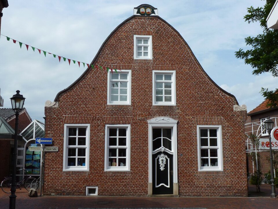 Wintergarten-Fachbetriebe in Wittmund: Brückstraße – Foto: WHVer, Uwe Karwath, Wilhelmshaven Wintergarten-Fachbetriebe in Wittmund: Brückstraße