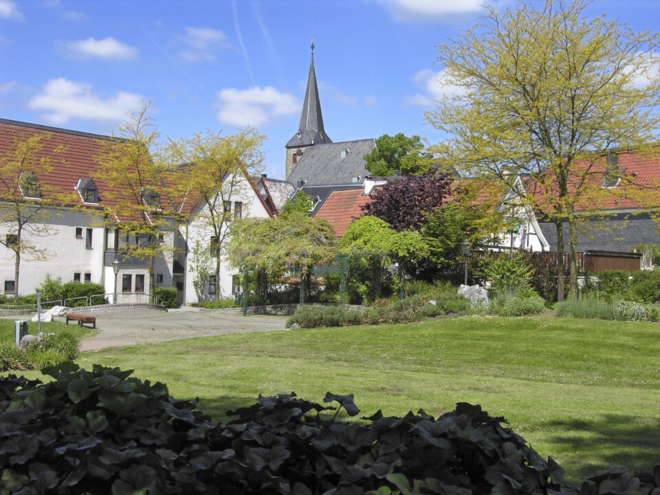 Wintergarten-Fachbetriebe in Wülfrath: Ansicht zentrum – Foto: Hans Peter Schaefer Wintergarten-Fachbetriebe in Wülfrath: Ansicht zentrum