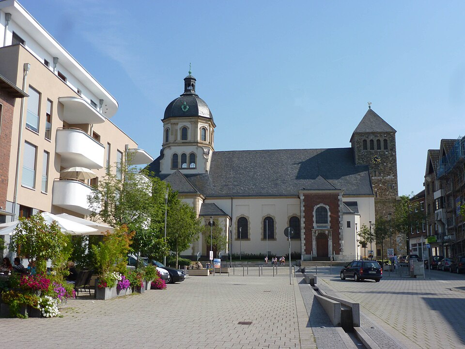 Wintergarten-Fachbetriebe in Würselen: Blick vom Markt – Foto: PasseVivant Wintergarten-Fachbetriebe in Würselen: Blick vom Markt