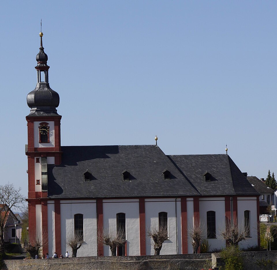 Wintergarten-Fachbetriebe in Zellingen: Pfarrkirche – Foto: UlrichAAB Wintergarten-Fachbetriebe in Zellingen: Pfarrkirche